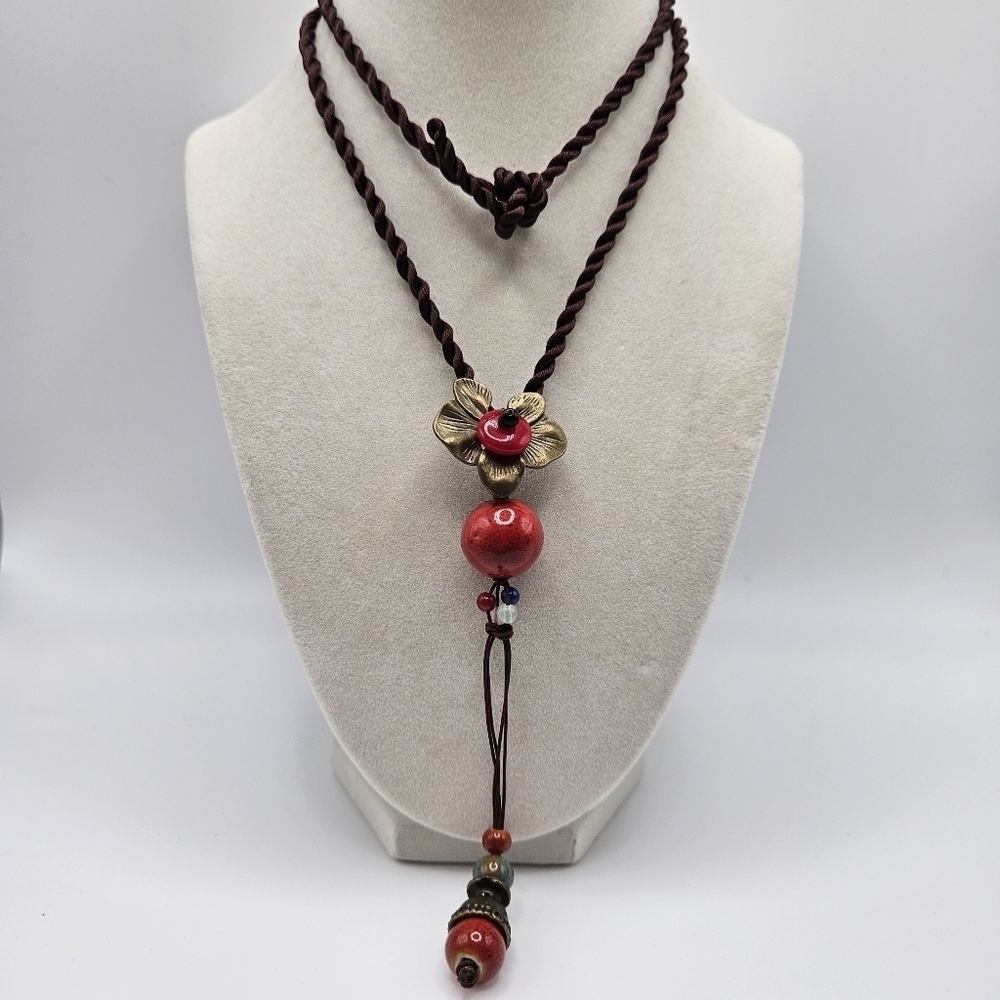 VINTAGE Unique Red Glass Beaded Flower Silk Twisted Cord necklace